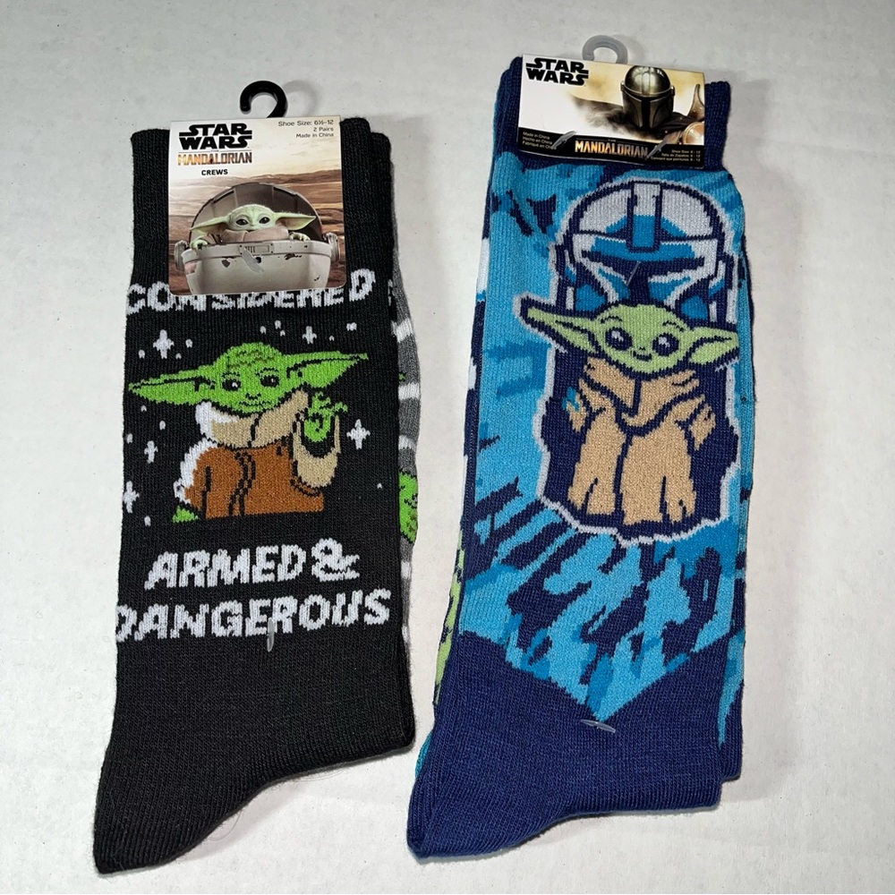 Star Wars Mandalorian 2 Pairs of Crew Socks 2 Pairs Knee High‎ New with Tags